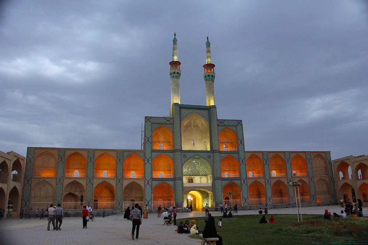 Amir Chakhmagh square, Yazd