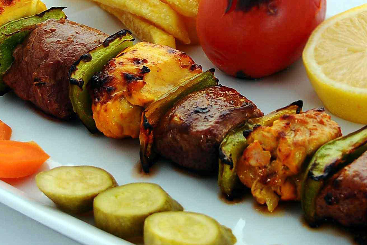 ¡Cocina Kebab Bakhtiyari en el tour de cocina Shahr-e Kord!