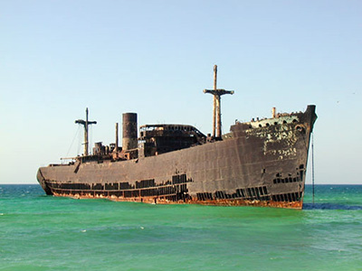 Kish-Island-Greek-ship