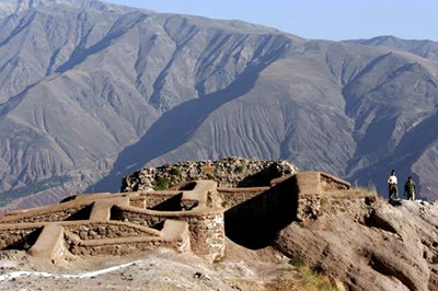 Qazvin-Alamut-castle