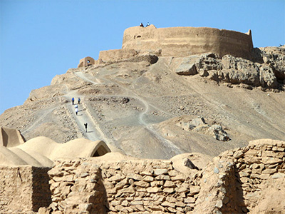 Yazd-towers-of-silence