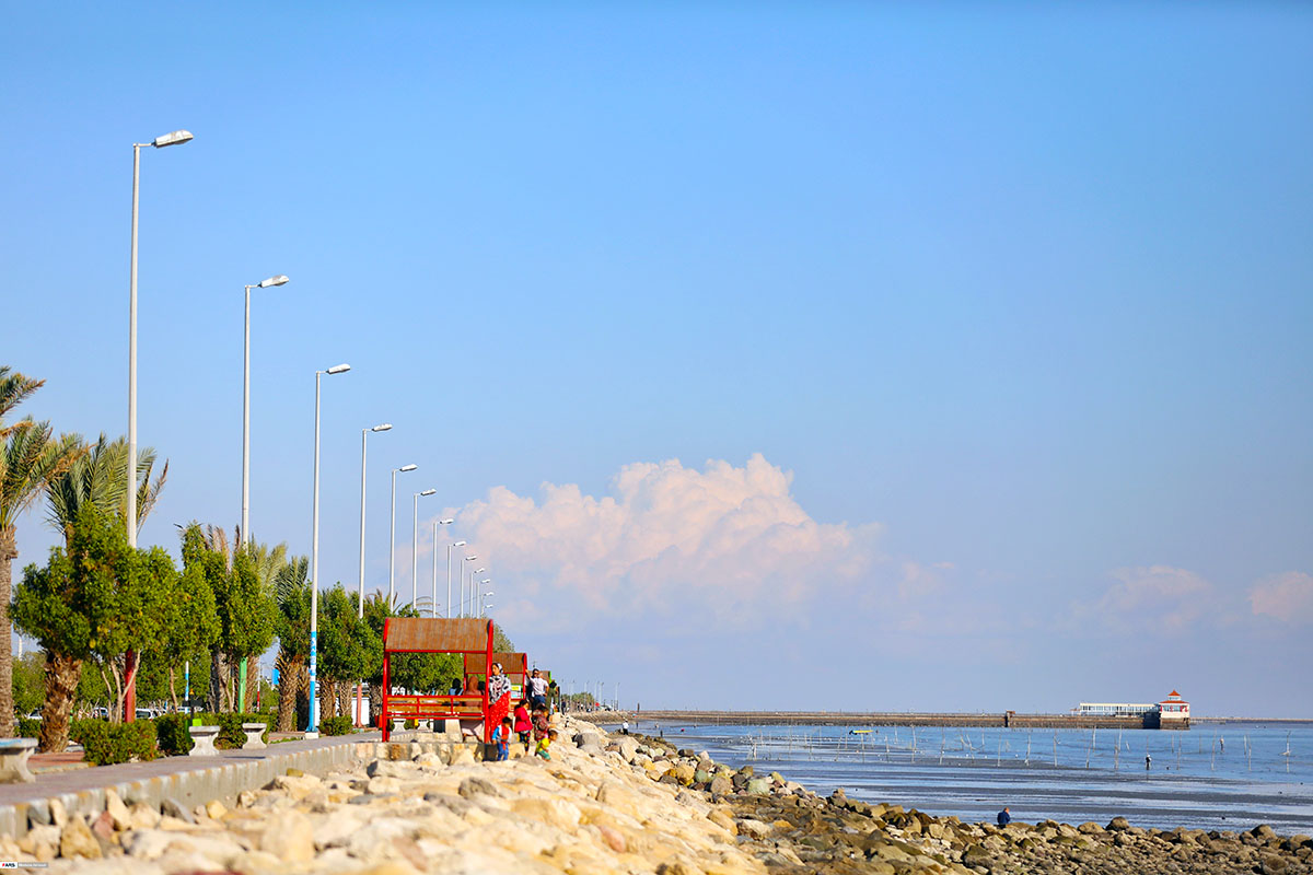 Disfrute de un picnic en el Golfo Pérsico en la excursión a Bandar Abbas.