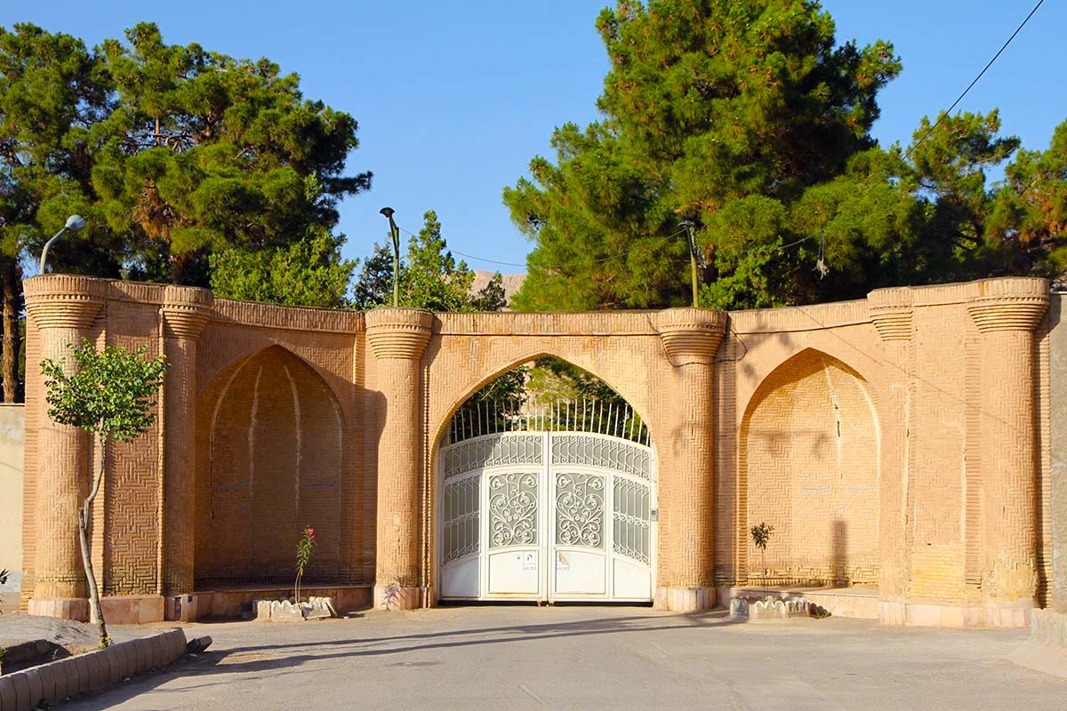 ¡Visite el Museo del Petróleo en un viaje a Kerman!