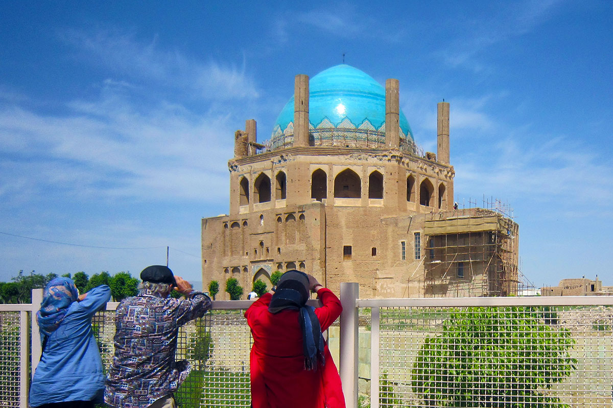 ¡Visite el sitio del patrimonio mundial de Soltaniyeh en un viaje a Zanjan!