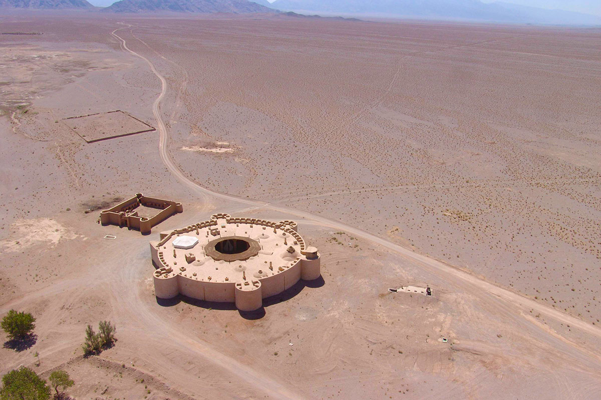 Zeinoddin Caravanserai, Mehriz