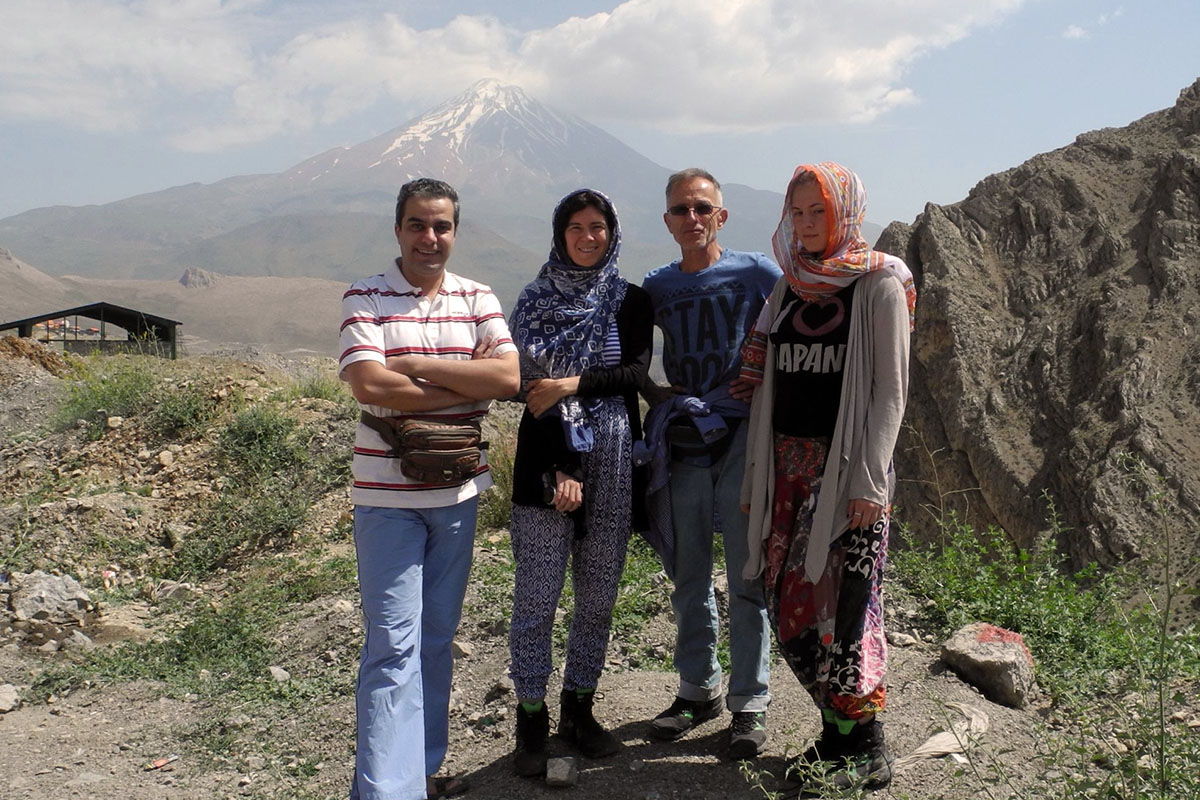 Viaje de montaña desde la vertiente sur de Damavand